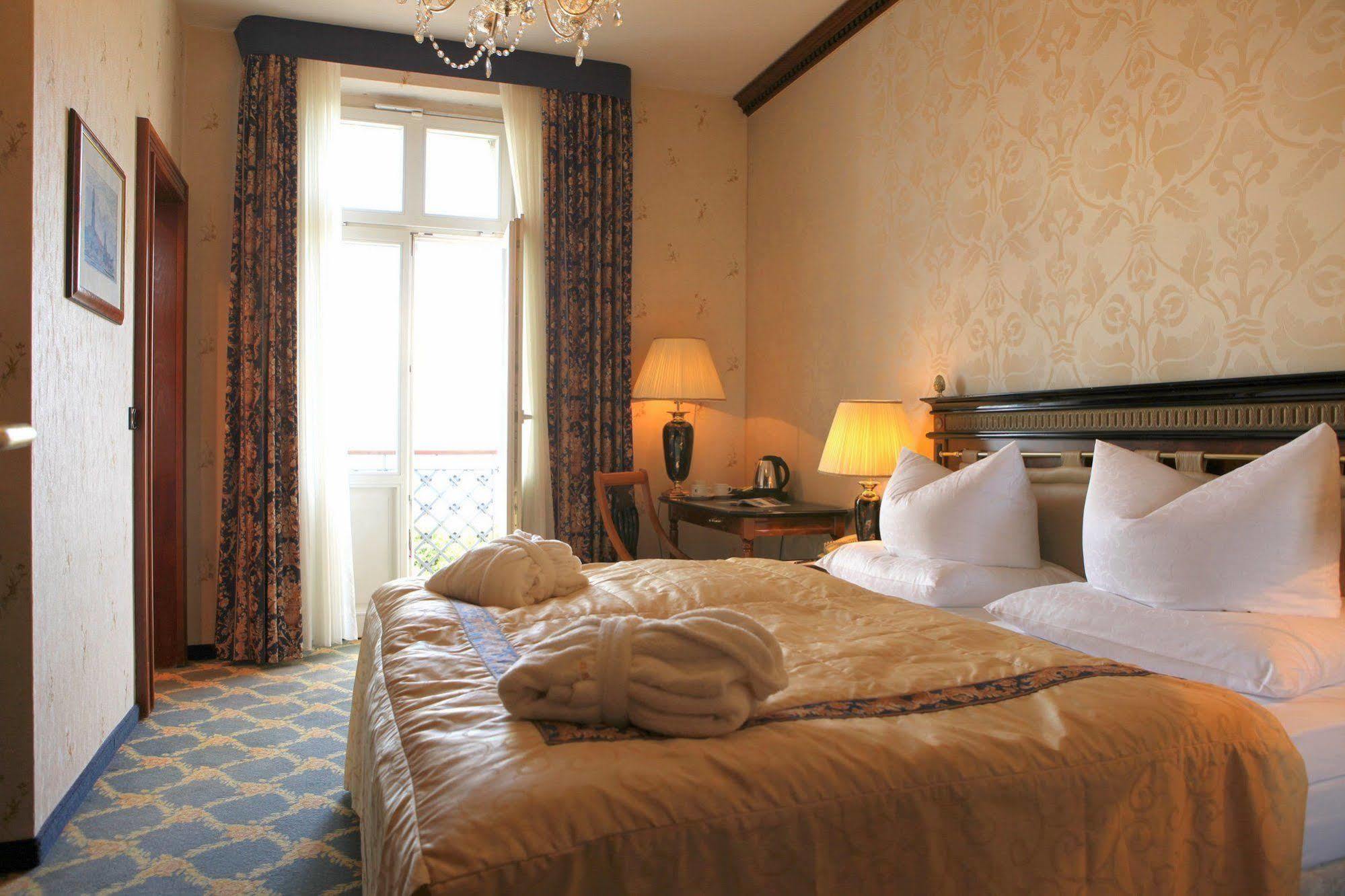 SEETELHOTEL Ahlbecker Hof Heringsdorf  Exteriör bild A room at the hotel