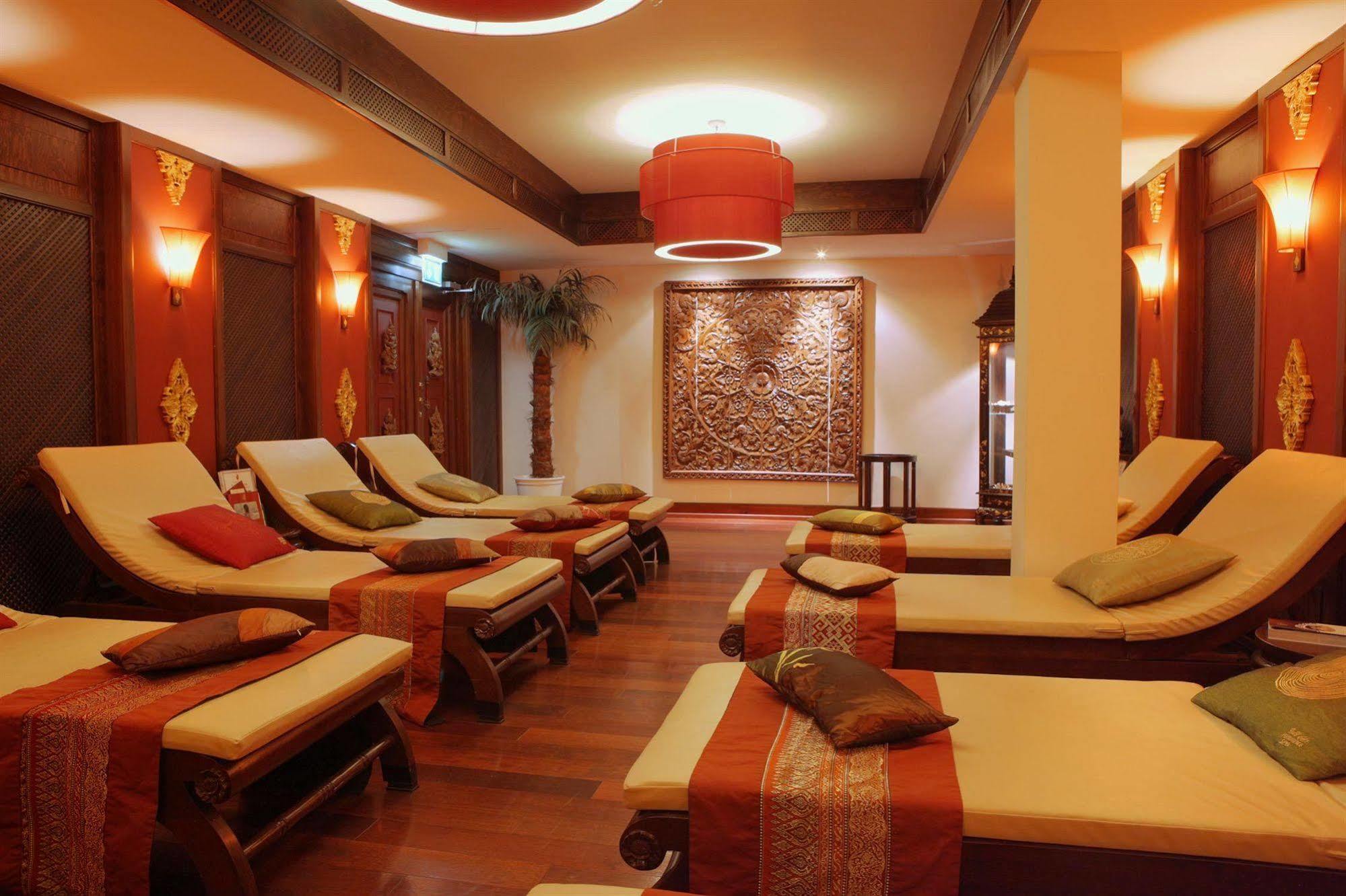 SEETELHOTEL Ahlbecker Hof Heringsdorf  Exteriör bild A relaxation room at a spa